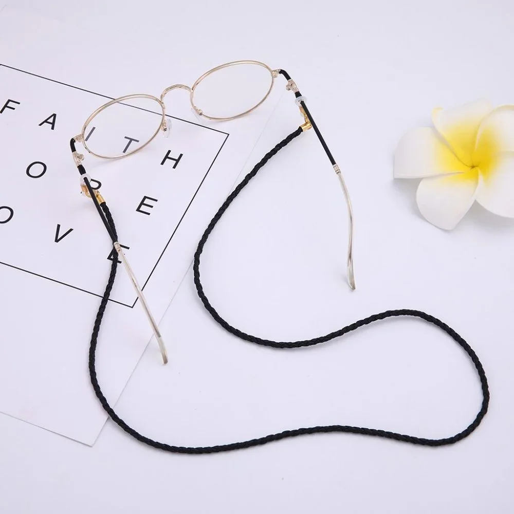 Black chain for masks or sunglasses